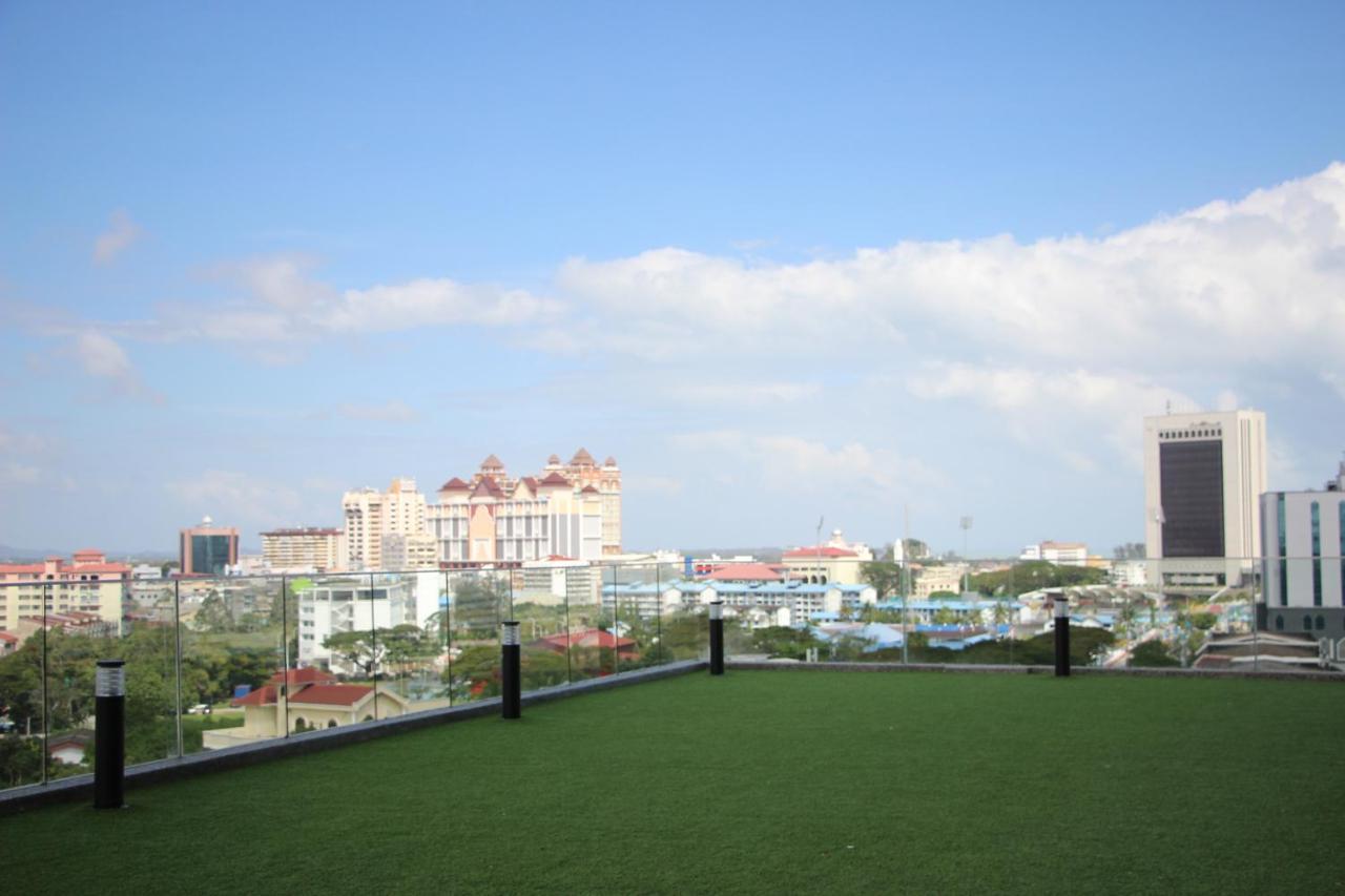 Sunny Seaview@Icon Residence Kuala Terengganu Exterior photo